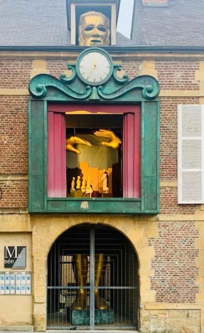 Le Petit Ardennais ชาร์เลอวิลล์-เมซิแยร์ ภายนอก รูปภาพ
